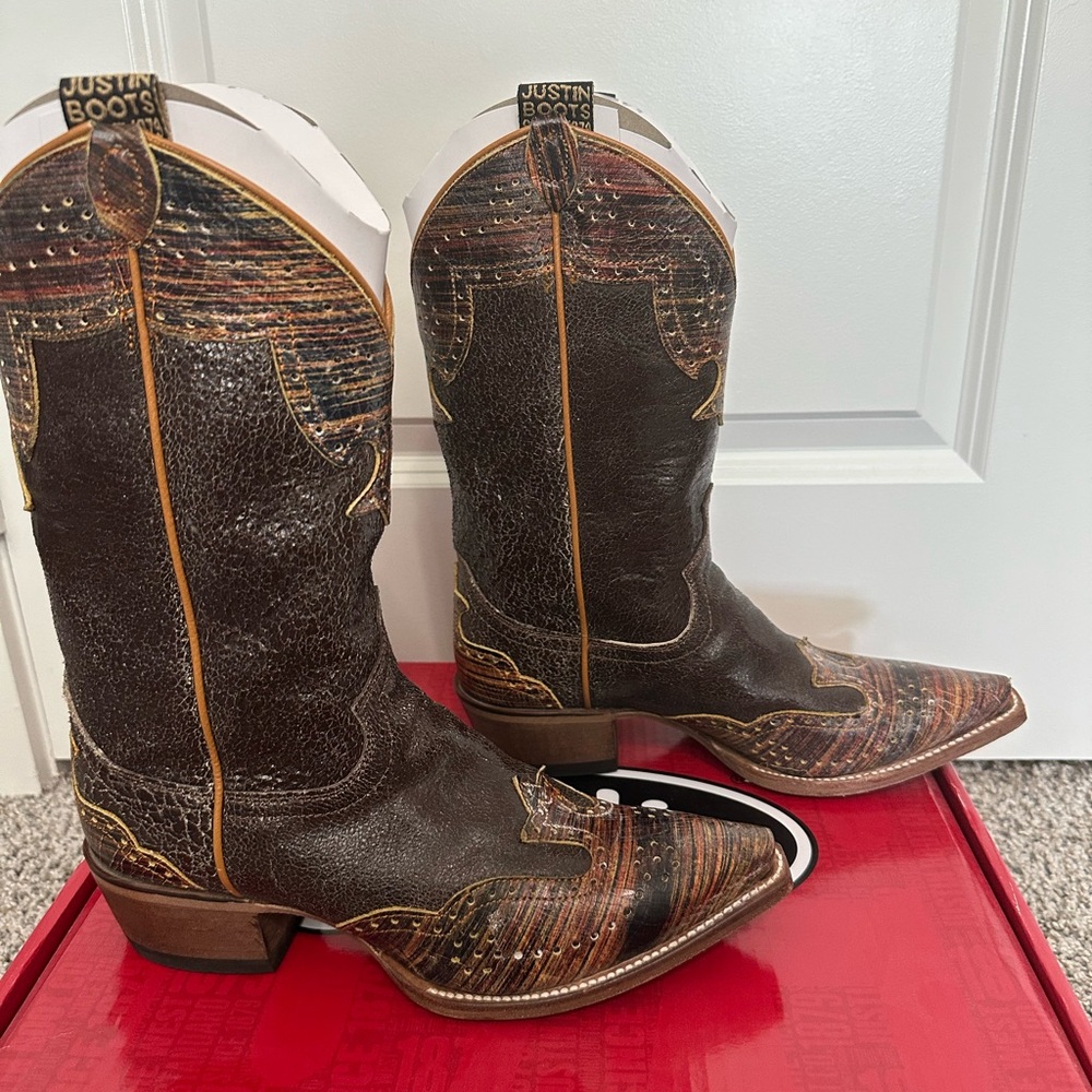 Justin Boots Dark Brown Western Boots Vera Crackle